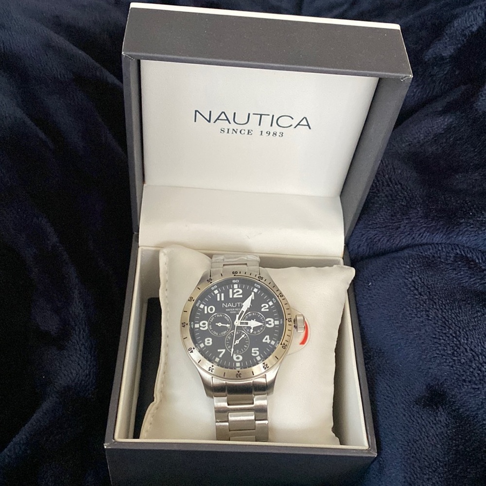 Nautica N14762G silver chronograph men’s watch.